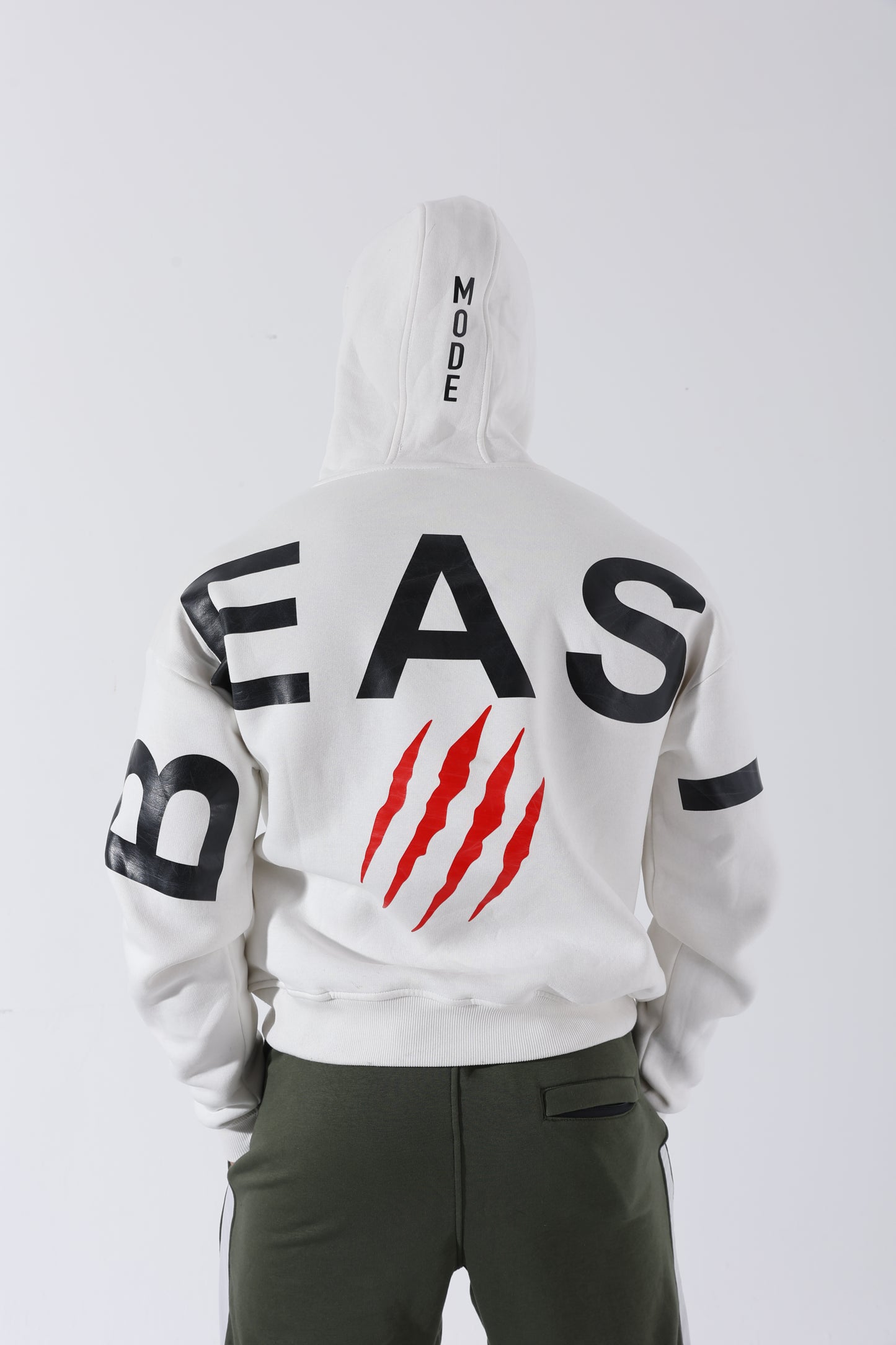 Offwhite Beast set