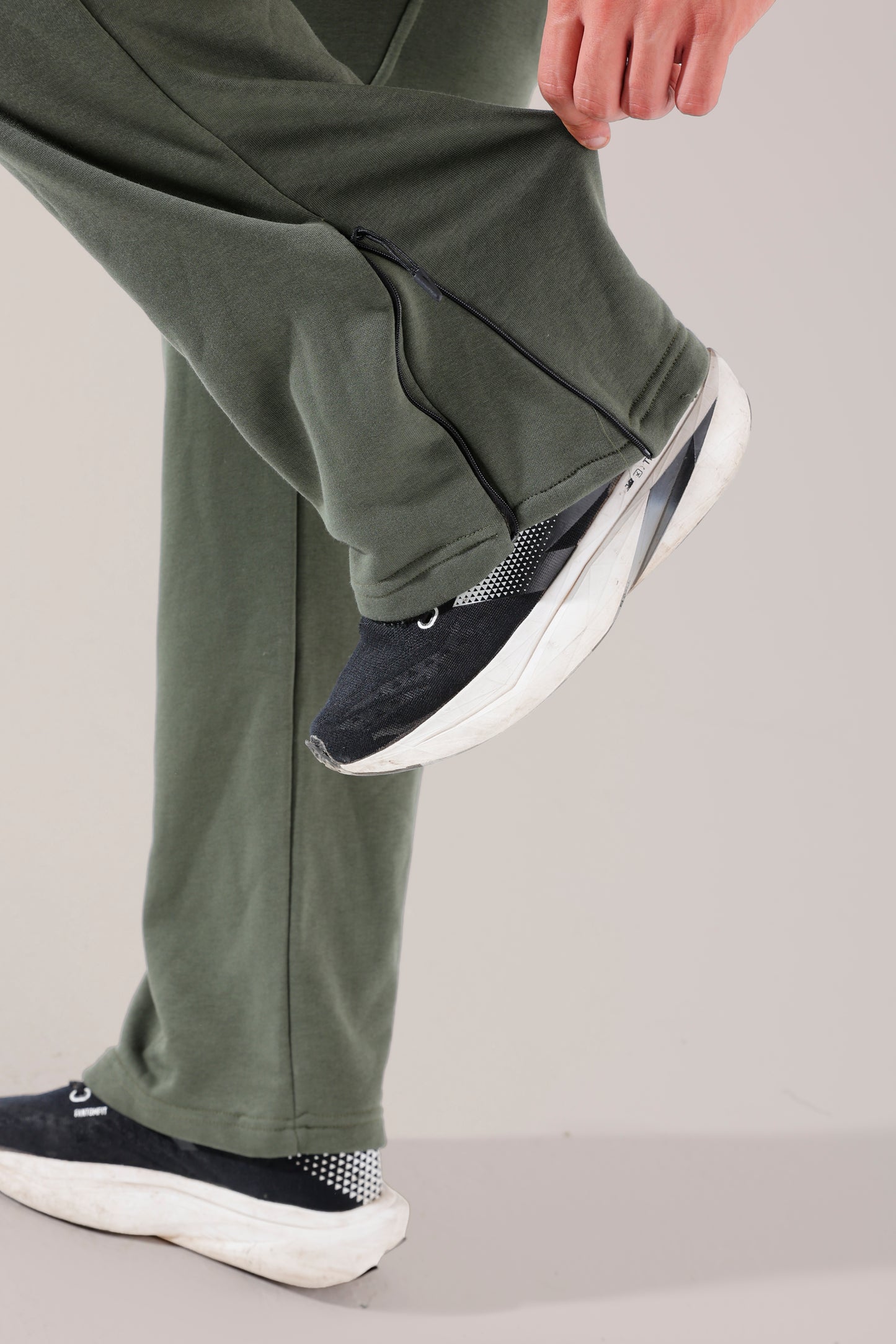 Olive Wide leg performance Sweatpants